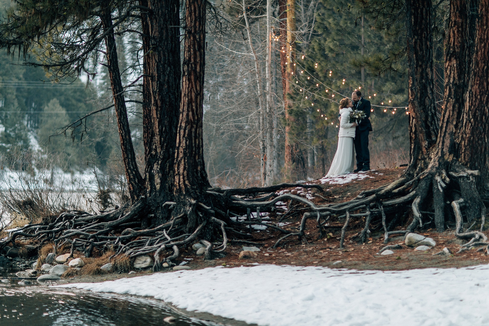 Snowy Leavenworth Wedding